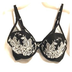 Lace Embroidered Black Bra